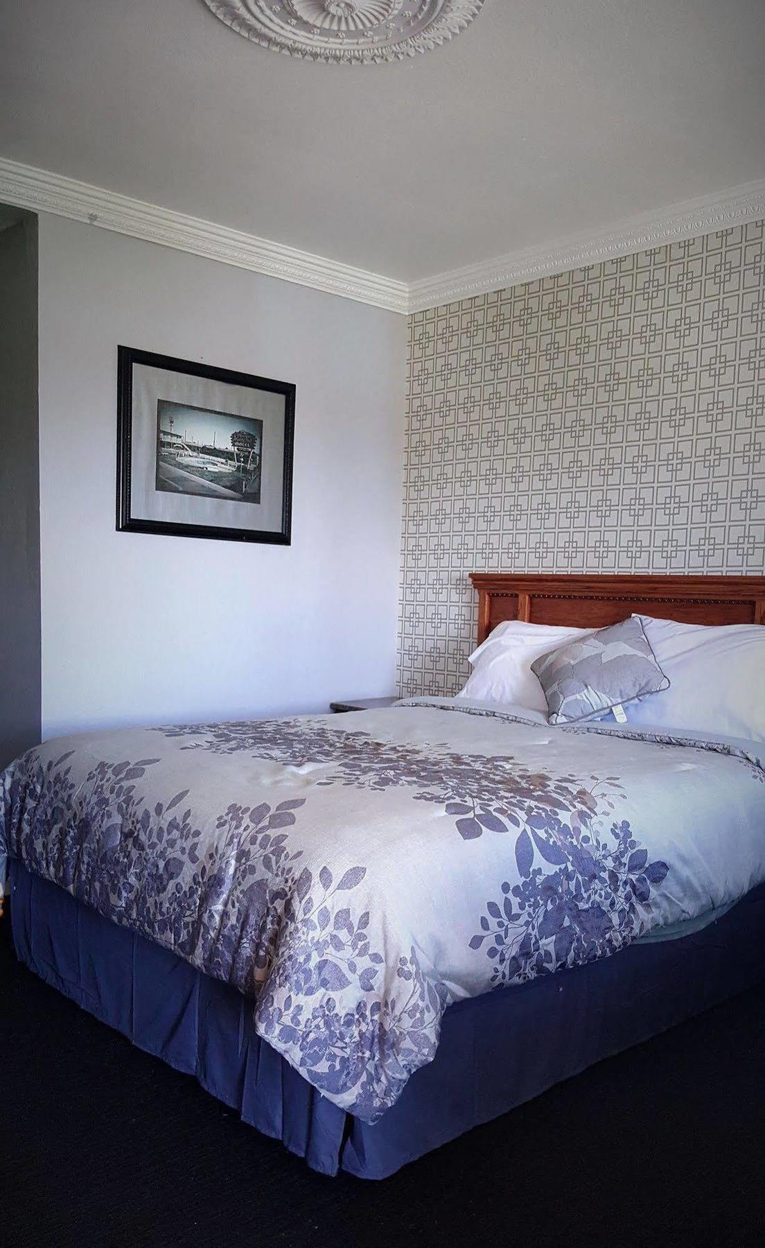 Garden View Inn Fresno Bagian luar foto