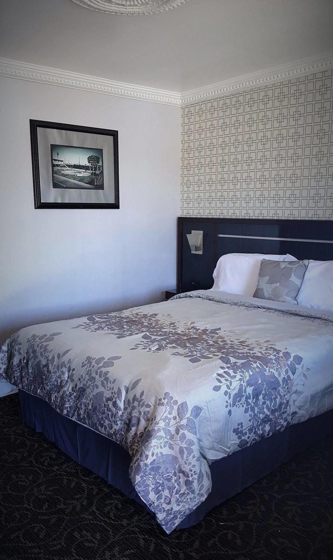 Garden View Inn Fresno Bagian luar foto